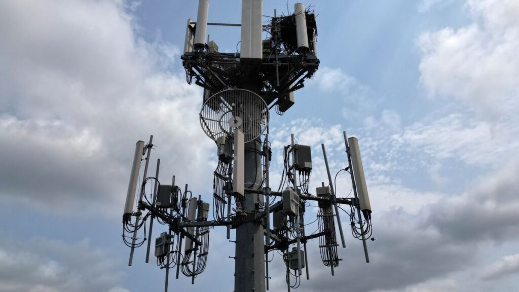 La 5G arrive en Côte d'Ivoire : ce qui change vraiment pour toi en 2026 Antenne relais de téléphonie mobile