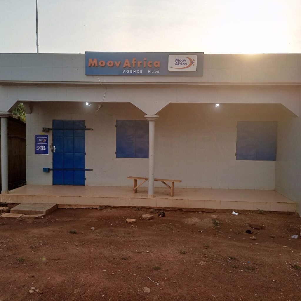 Wave, Orange Money, MTN ou Moov : lequel est le moins cher en 2026 ? Agence Moov Africa