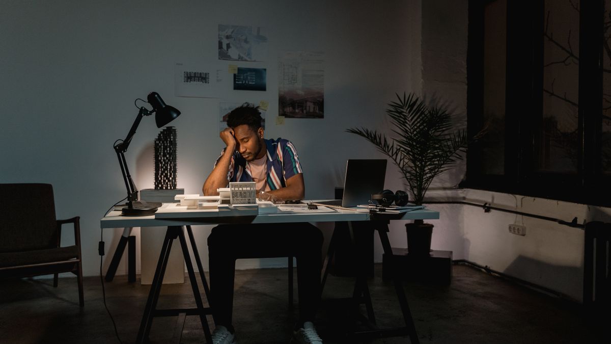 Burn-out silencieux : reconnaître les signaux et retrouver ton énergie quand tu entreprends Burn-out silencieux : reconnaître les signaux et retrouver ton énergie quand tu entreprends