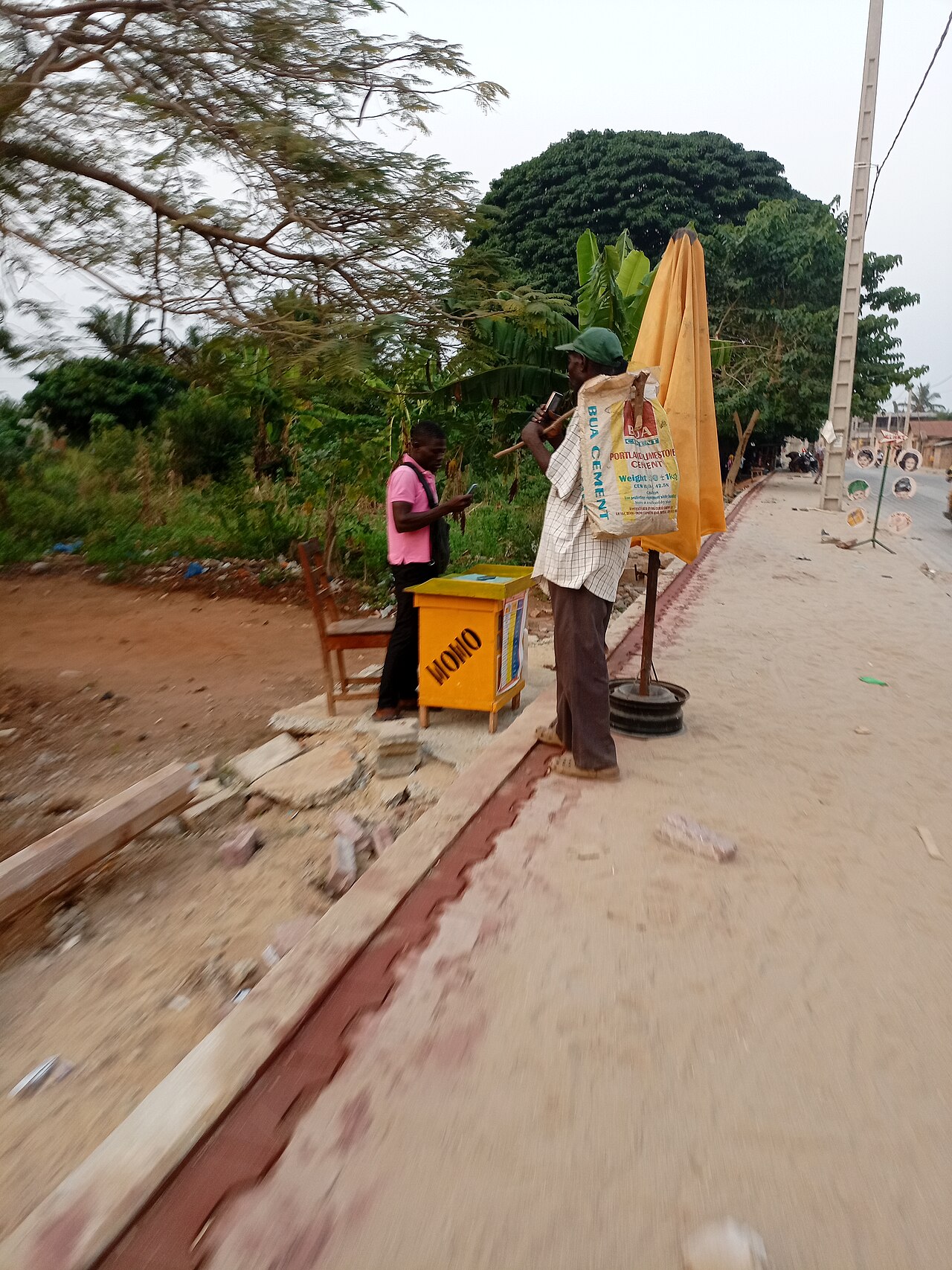 Wave, Orange Money, MTN ou Moov : lequel est le moins cher en 2026 ? Panneau de services Mobile Money
