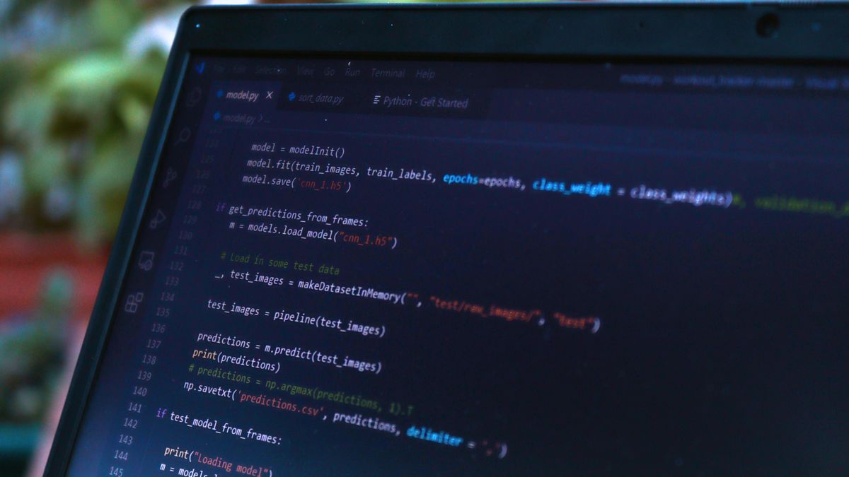 Vibe coding en 2026 : créer une application sans savoir coder (outils, usages et risques) Vibe coding en 2026 : créer une application sans savoir coder (outils, usages et risques)